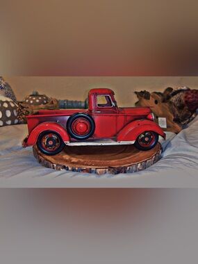Red Vintage-Style Metal Car for Decoration